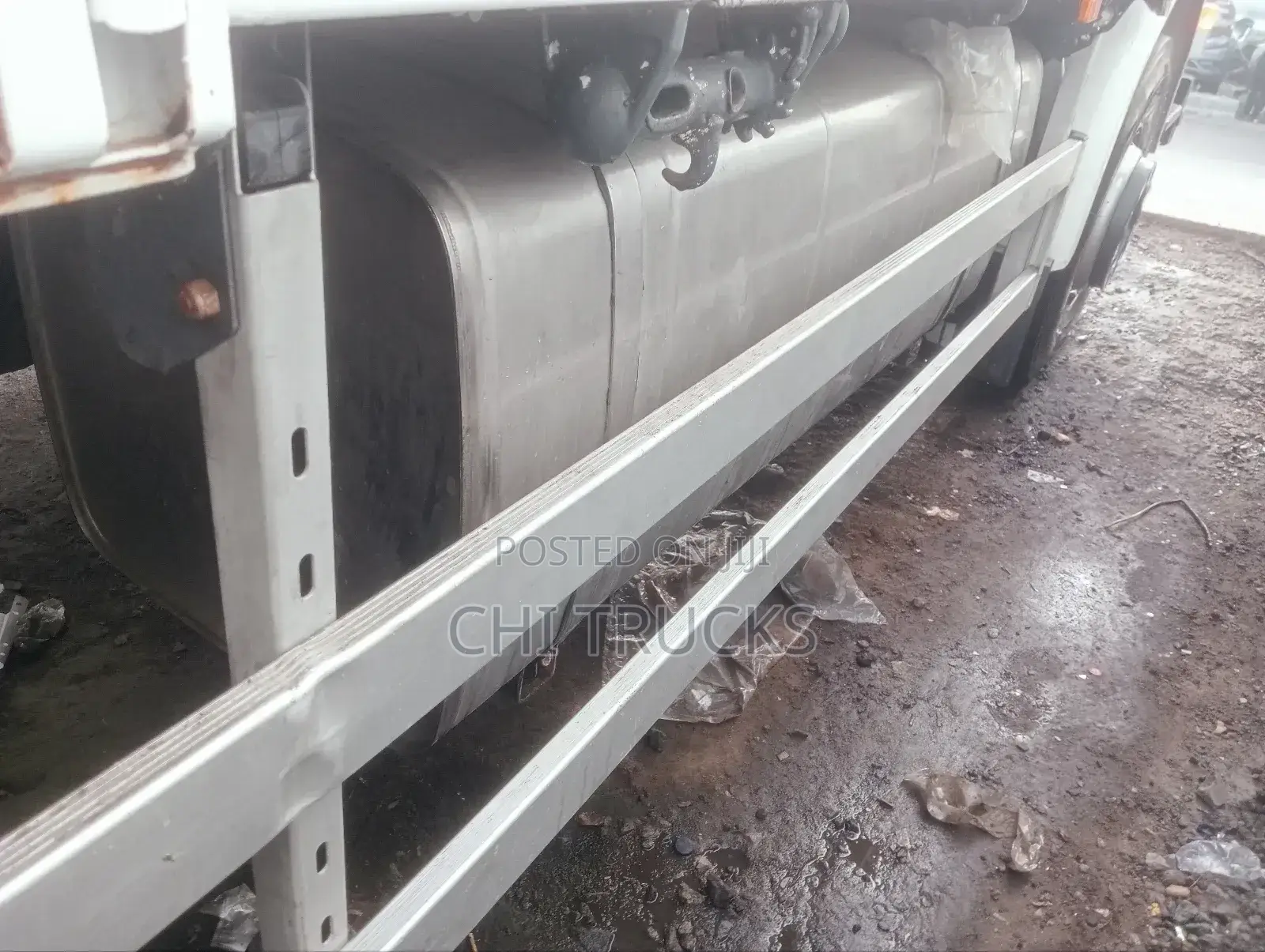 Scania Pickup Truck 8 Tires