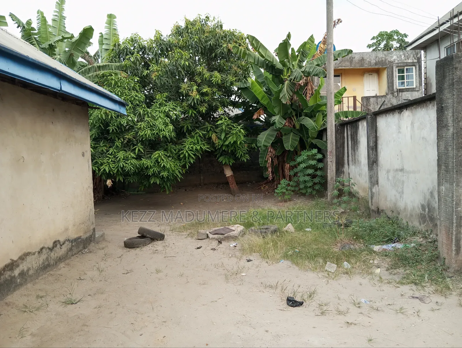 For Sale: Land With Self Contain ,Off Rd 1, Freedom Est, Ph