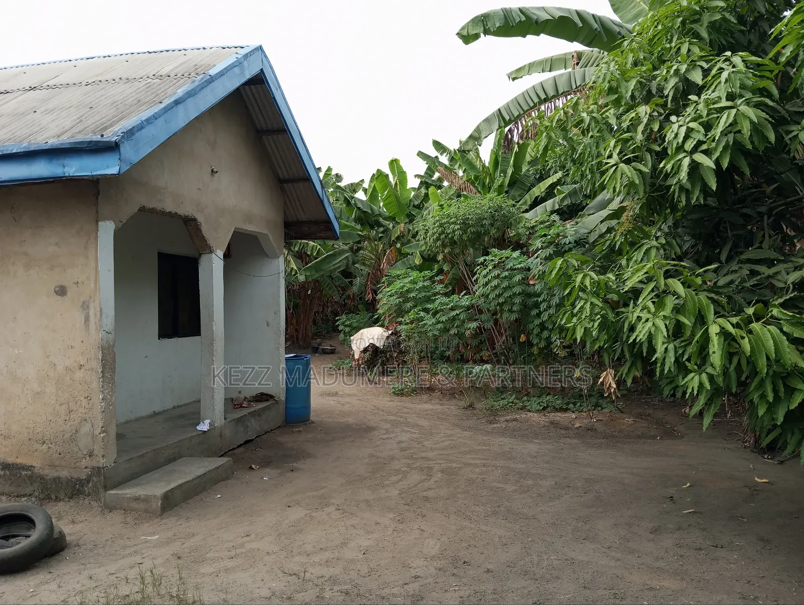 For Sale: Land With Self Contain ,Off Rd 1, Freedom Est, Ph