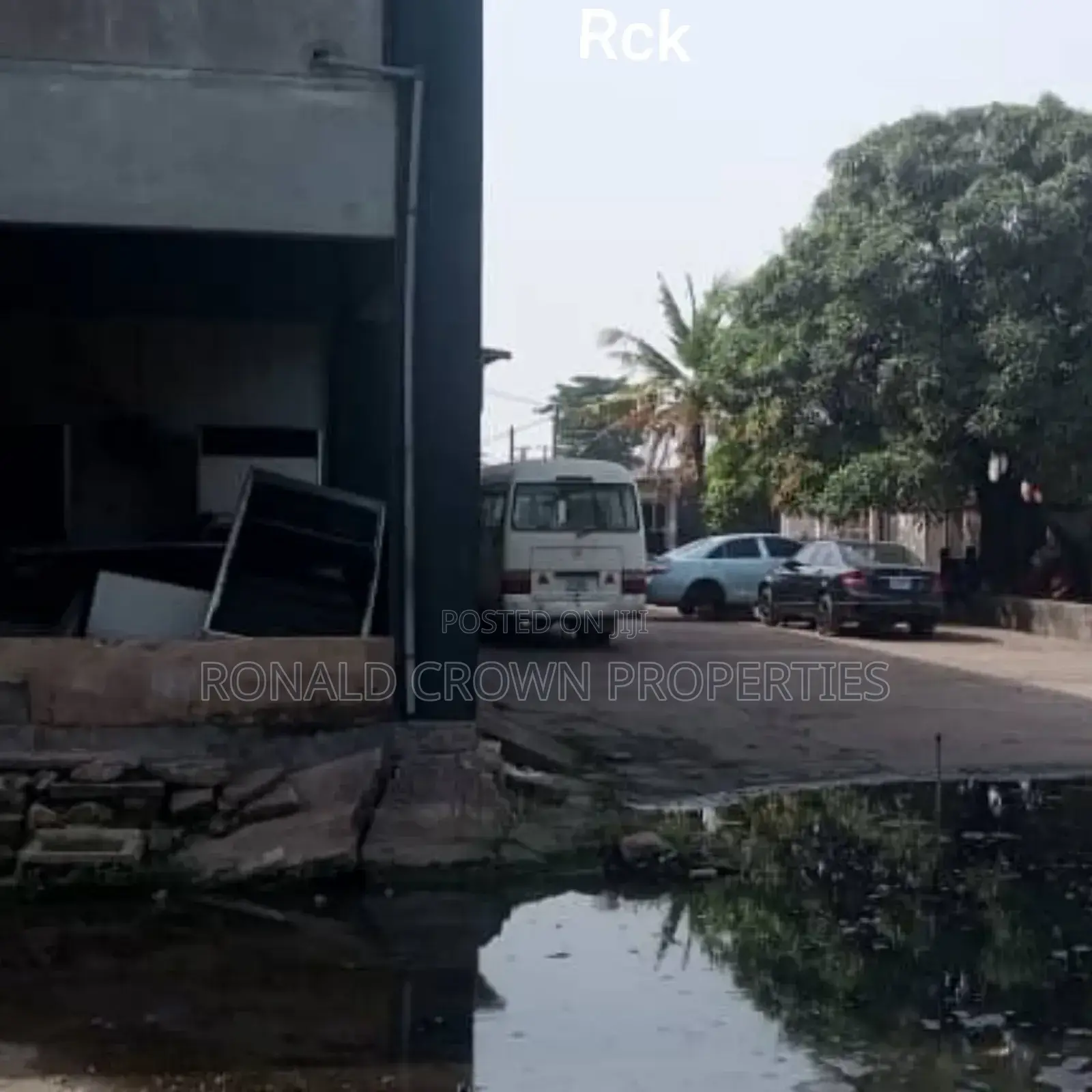 8700sqm Land With Warehouse for Sale at Surulere