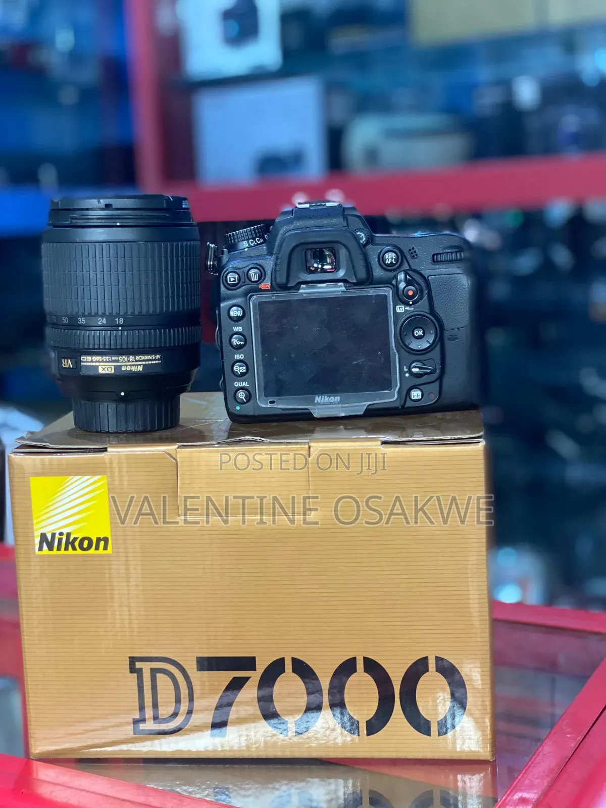 Nikon D7000 With Lens 18-105