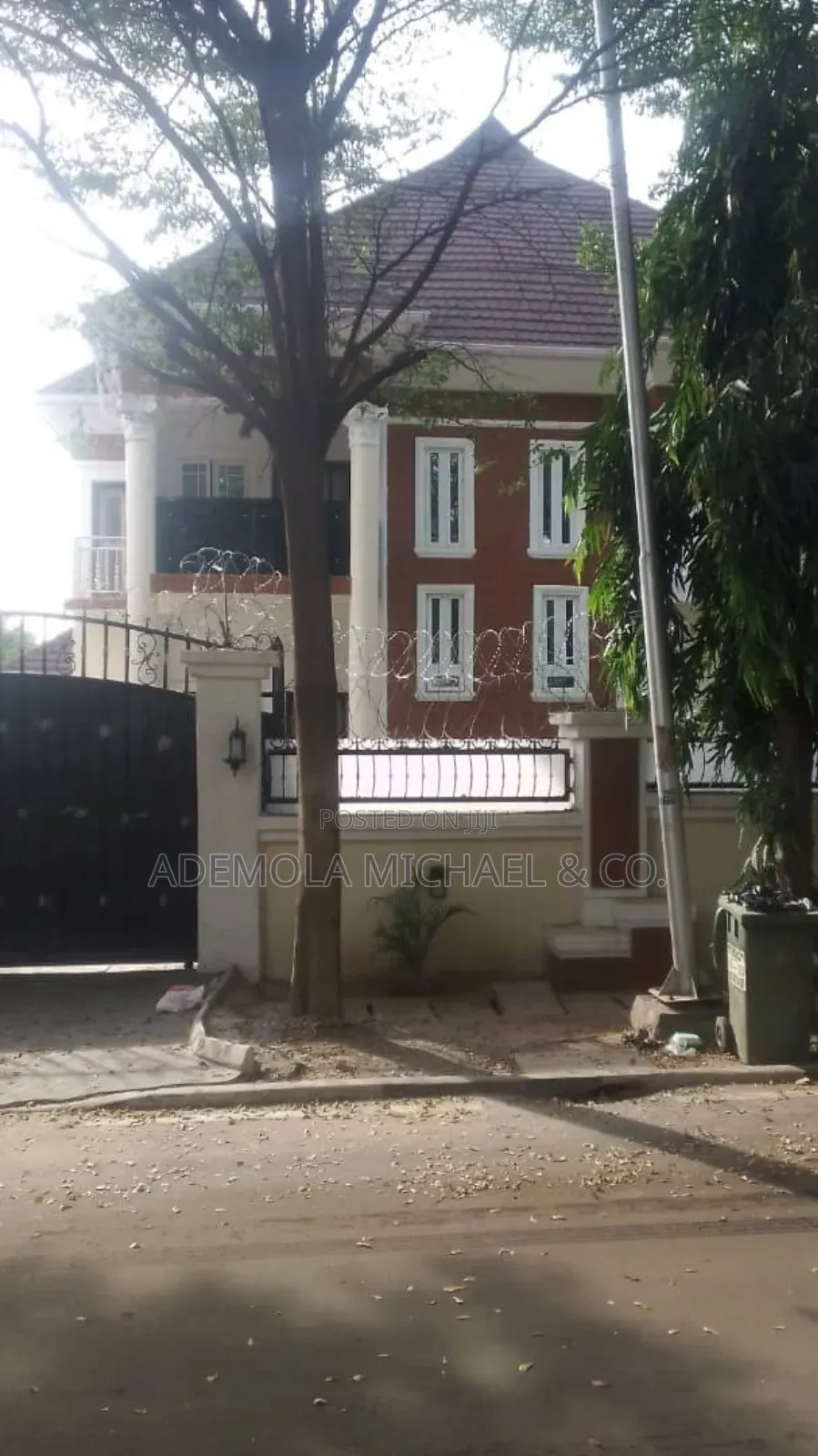 5bdrm Duplex in 5 Bedroom Fully, Zone 2 / Wuse for sale