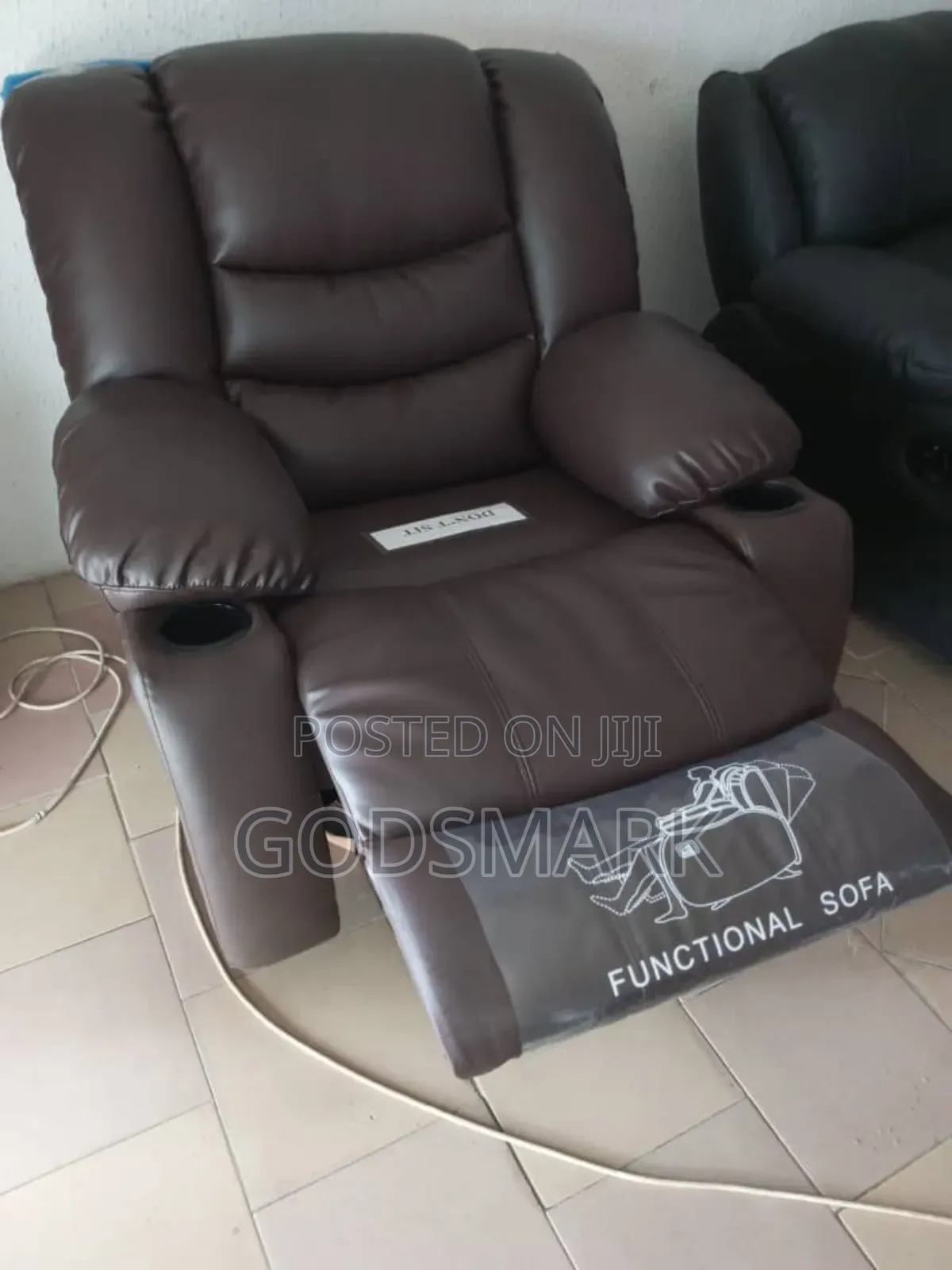 Recliner Functional Sofa for Relaxation of Nerves.