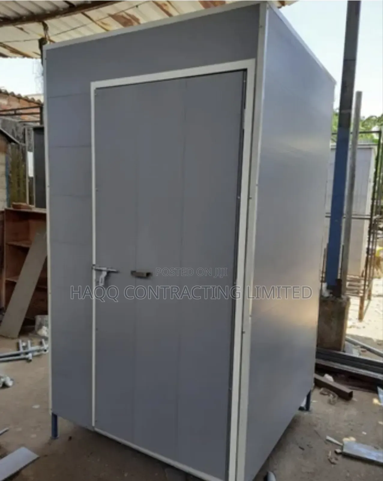 Portable Toilet Cabin 3.5ft × 3.5ft × 7ft