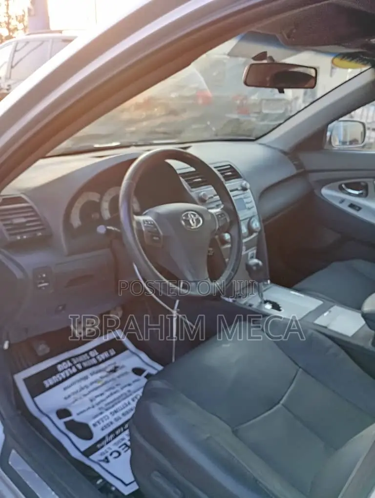 Toyota Camry 2010 Silver
