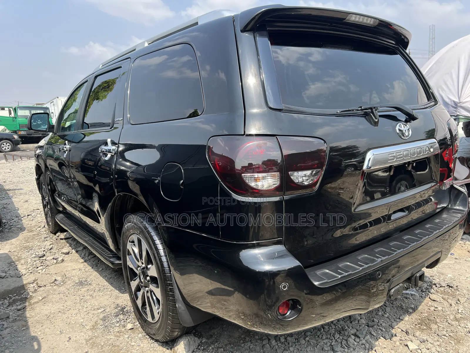Toyota Sequoia Limited 4dr SUV 4WD (5.7L 8cyl 6A) 2015 Black
