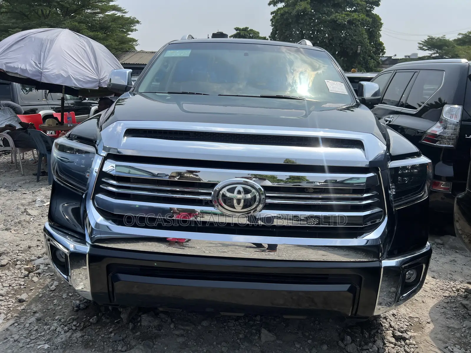 Toyota Sequoia Limited 4dr SUV 4WD (5.7L 8cyl 6A) 2015 Black