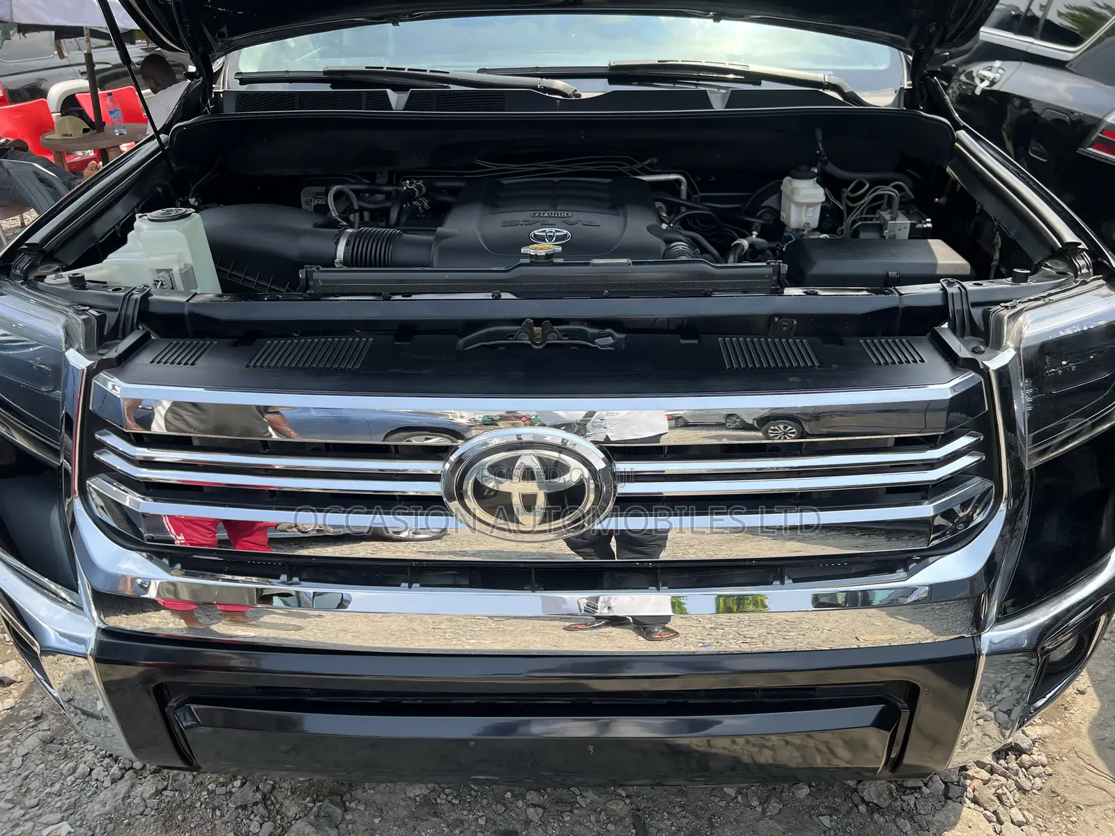 Toyota Sequoia Limited 4dr SUV 4WD (5.7L 8cyl 6A) 2015 Black