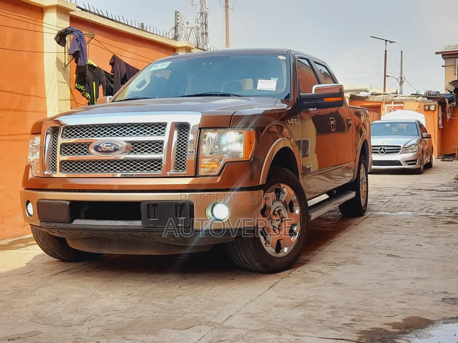 Ford F-150 Lariat 2012 Brown