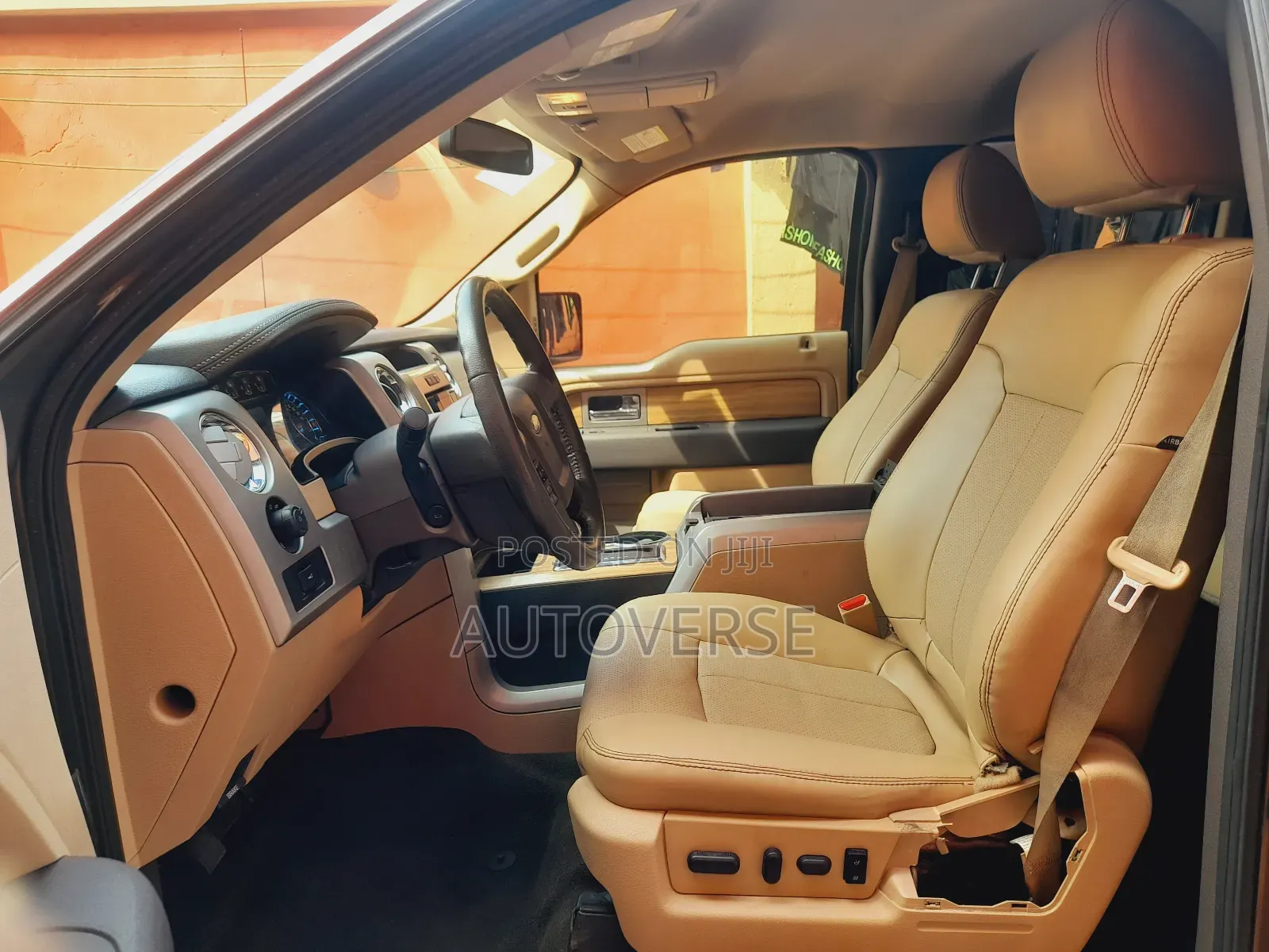 Ford F-150 Lariat 2012 Brown