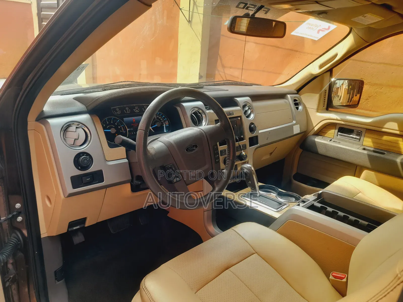 Ford F-150 Lariat 2012 Brown