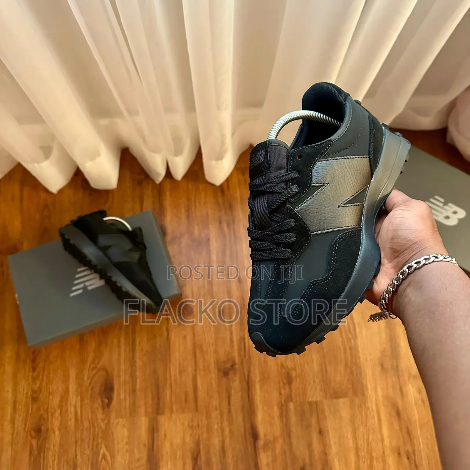 Original New Balance 327 Black Sneakers