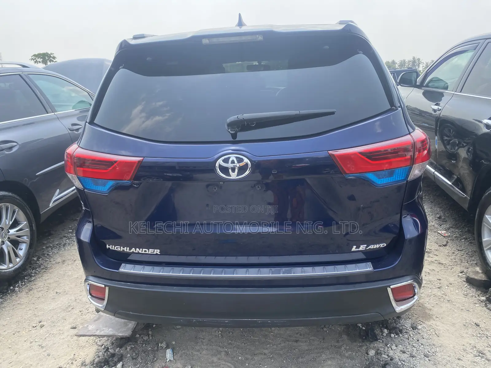 Toyota Highlander LE V6 4x4 (3.5L 6cyl 6A) 2016 Blue