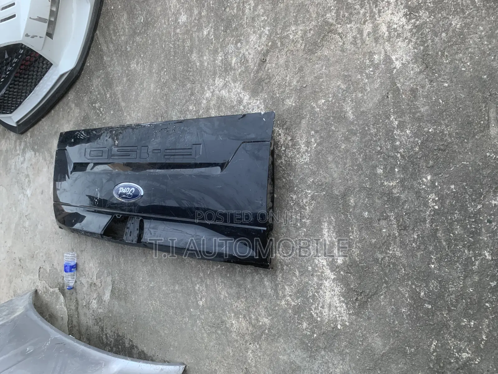 Tail Board for Ford F150 2018 Models