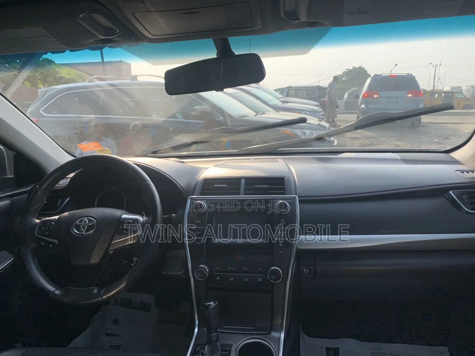Toyota Camry 2017 White