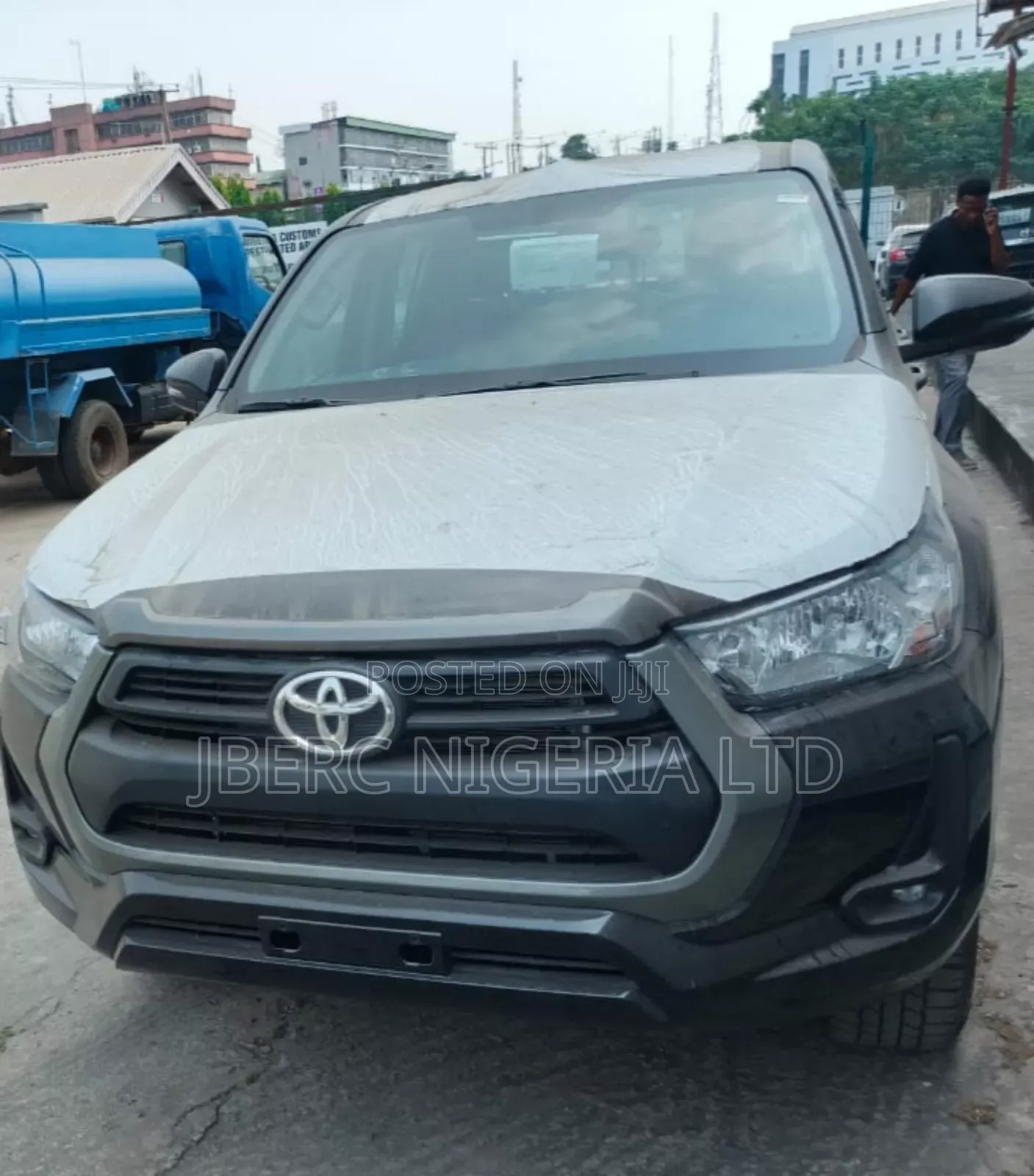 New Toyota Hilux 2024 Black