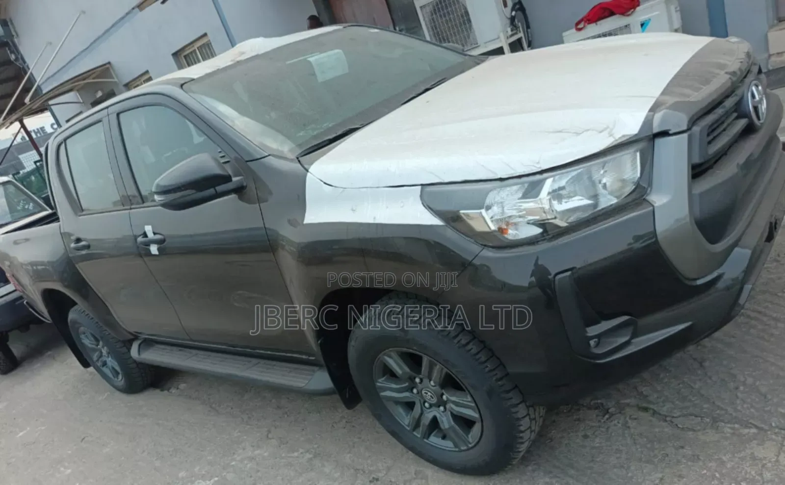 New Toyota Hilux 2024 Black