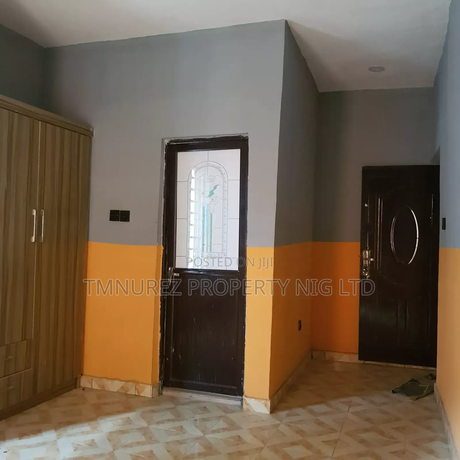 18bdrm Apartment in Osapa Londo, Lekki Phase 2 for rent