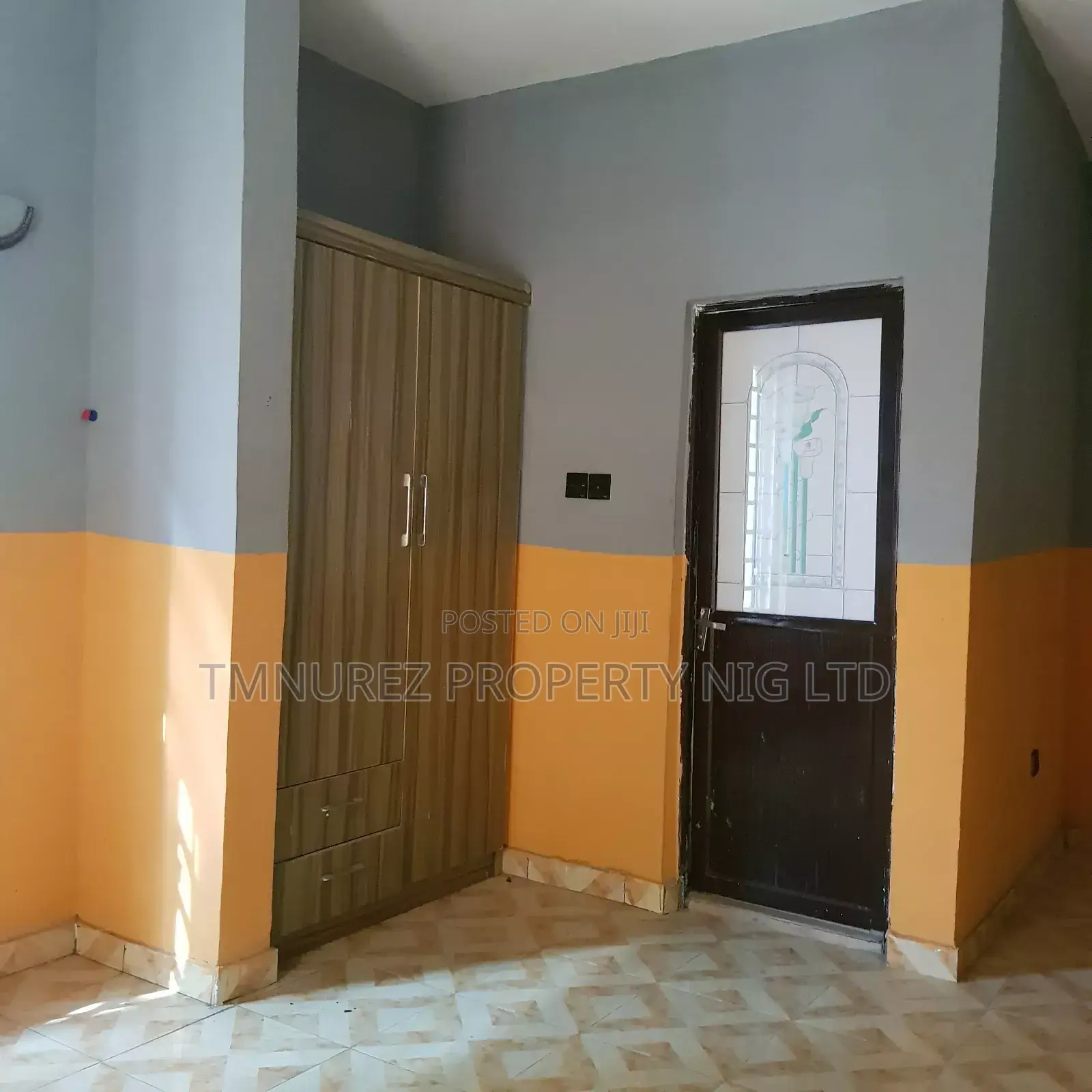 19bdrm Apartment in Osapa London, Lekki Phase 2 for rent