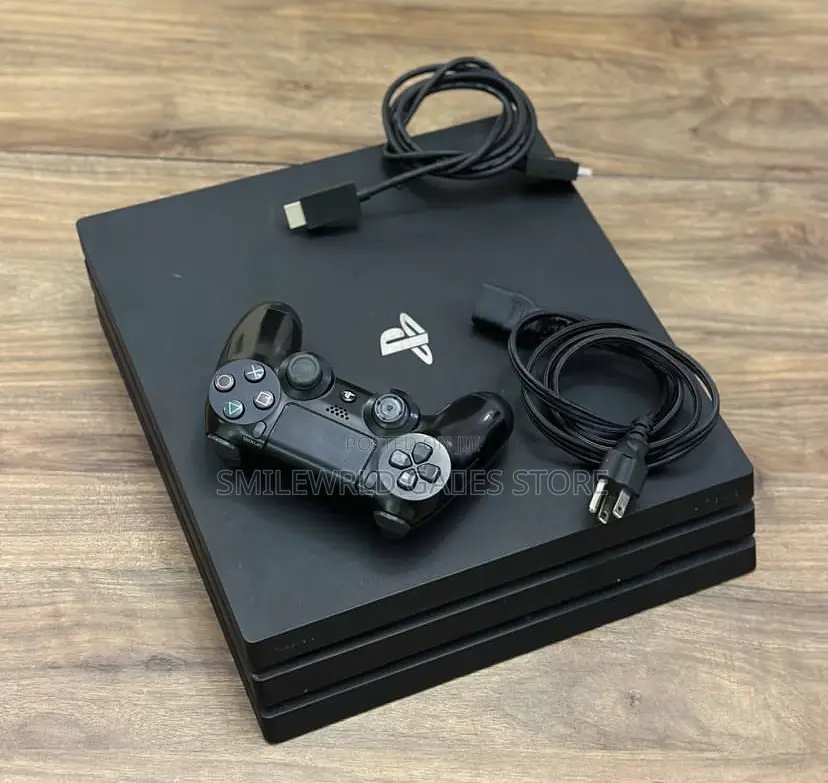 Playstation 4 Pro 1tb With Games Plus 2 Pads