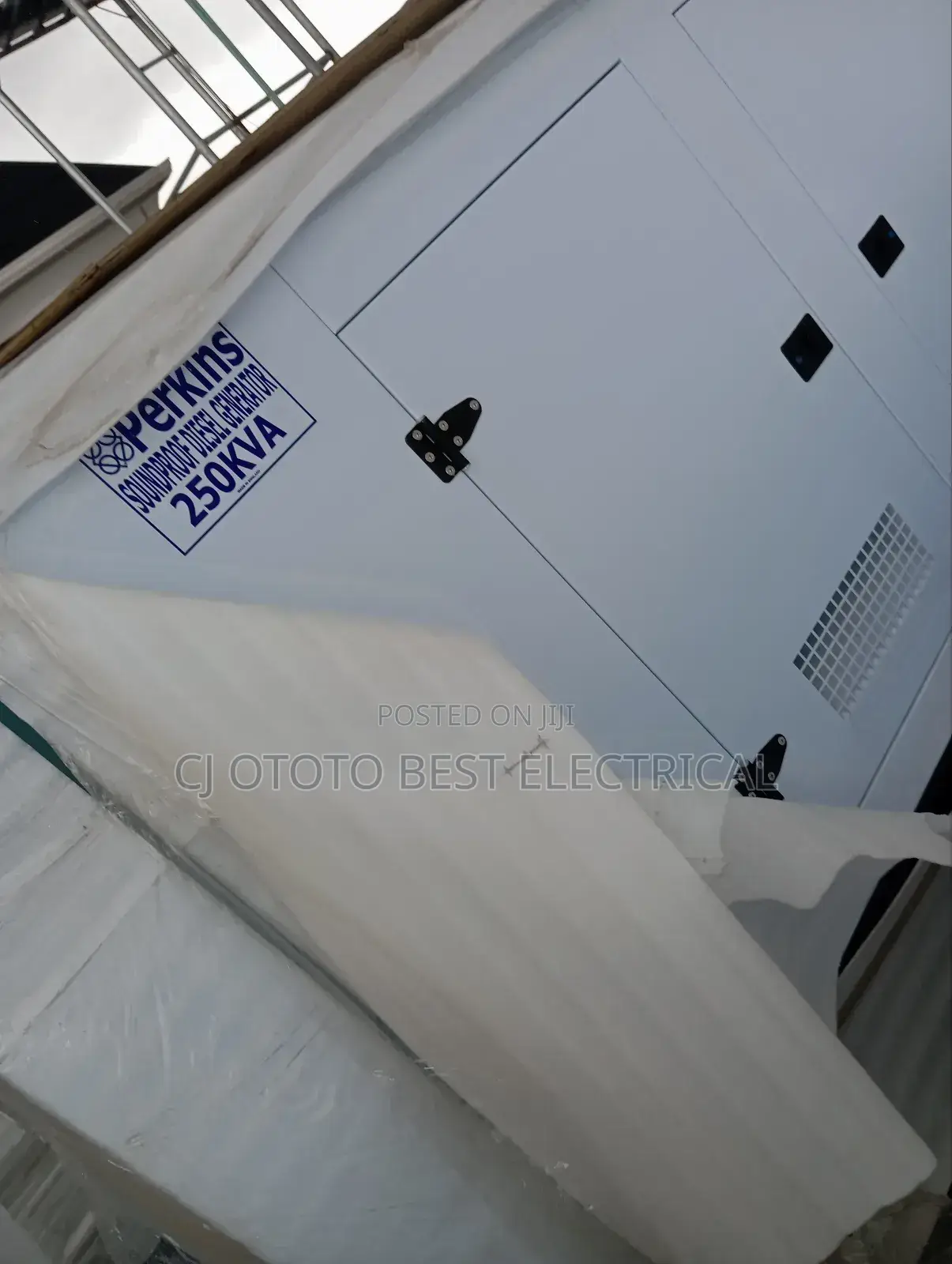 Brand New 250kva Perkins Gen Soundproof 2 Years Warranty