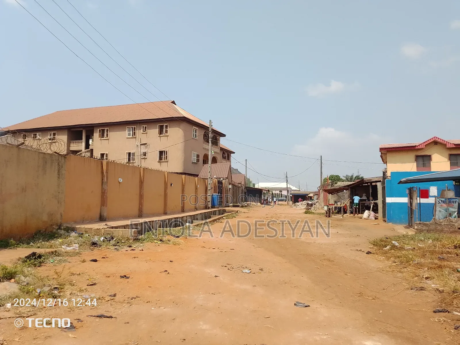 1bdrm Block of Flats in Femi Sobowale Estate, Ikorodu Garage for rent