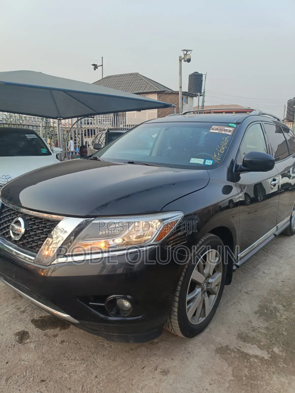 Nissan Pathfinder Platinum 4dr 4x4 (3.5L 6cyl) 2016 Black