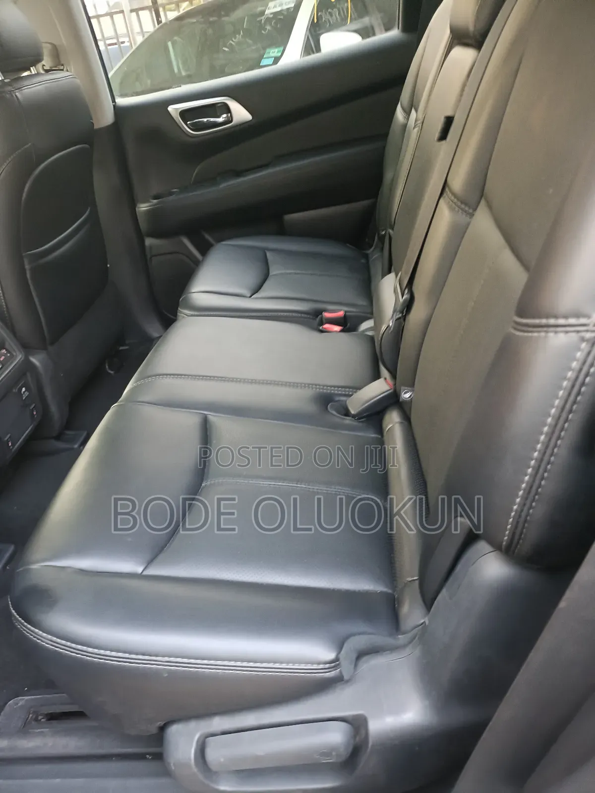 Nissan Pathfinder Platinum 4dr 4x4 (3.5L 6cyl) 2016 Black