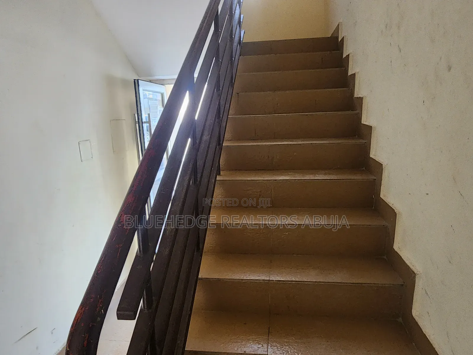 Fully Serviced Luxury One (1) Bedroom Apartment (Ensuite)