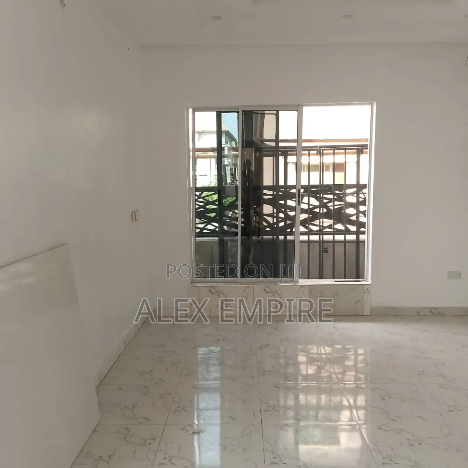 4bdrm Duplex in Ago Palace for rent