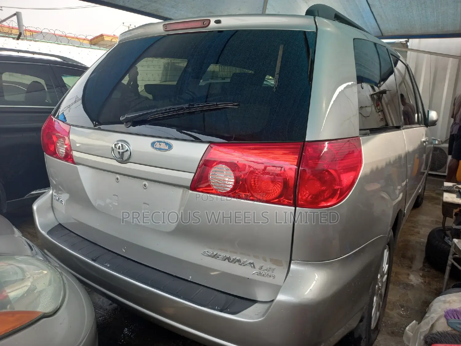 Toyota Sienna 2007 Gold