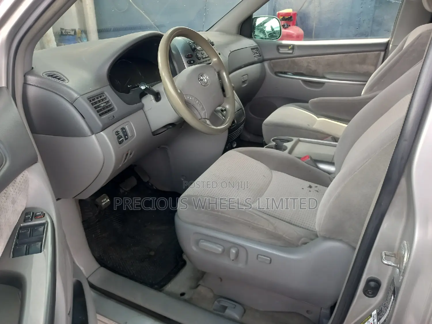 Toyota Sienna 2007 Gold
