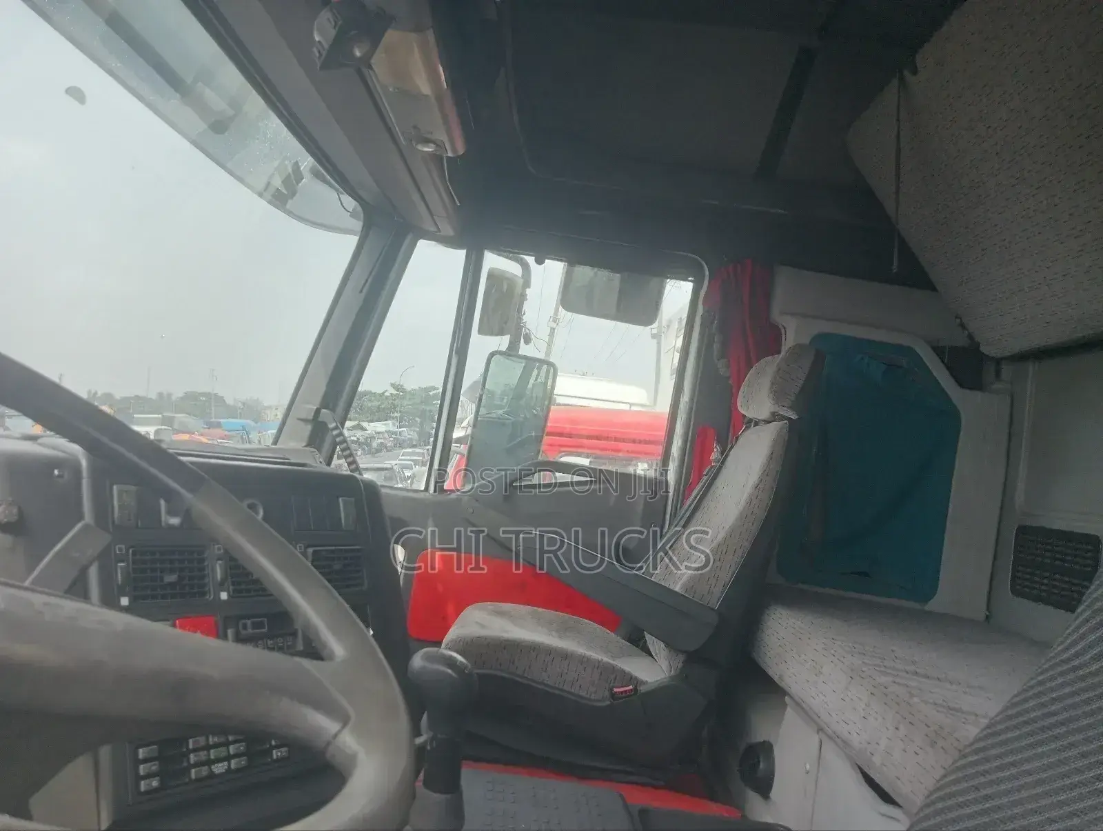 Iveco Container Body Truck