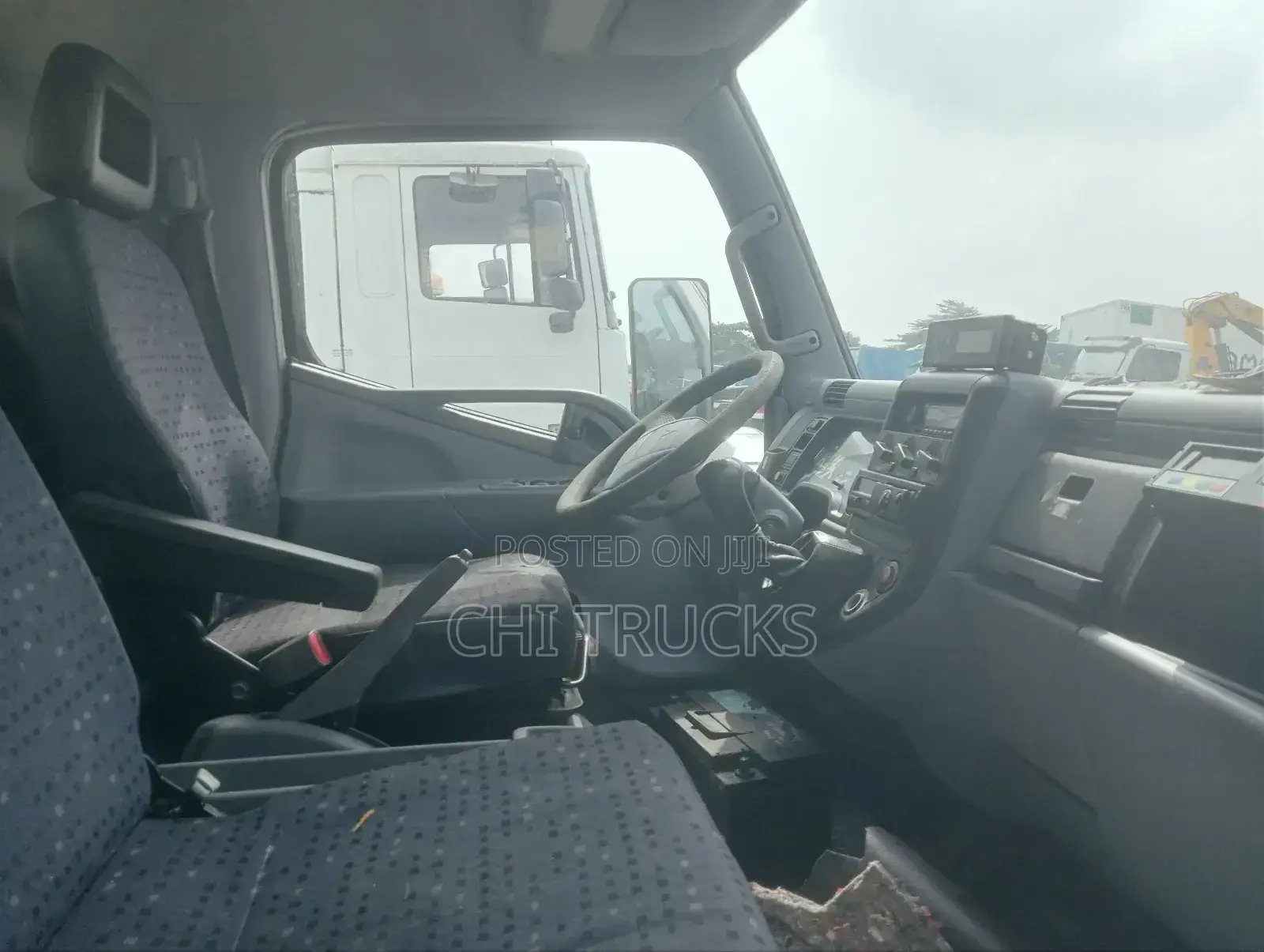 Mitsubishi Canter Fuso Cooling Truck