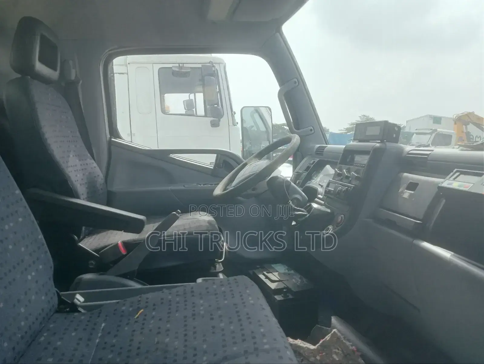 Mitsubishi Canter Fuso Cooling Truck