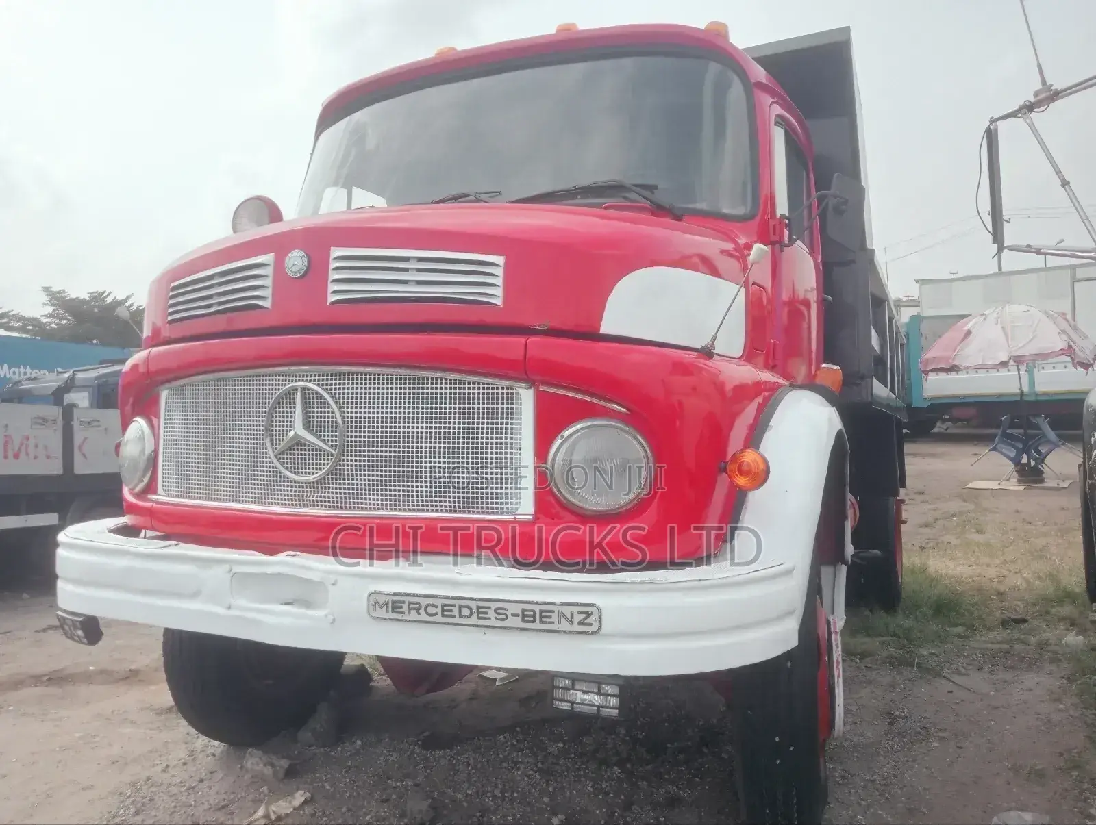 M/Benz Tipping Truck 911 With Auxiliary