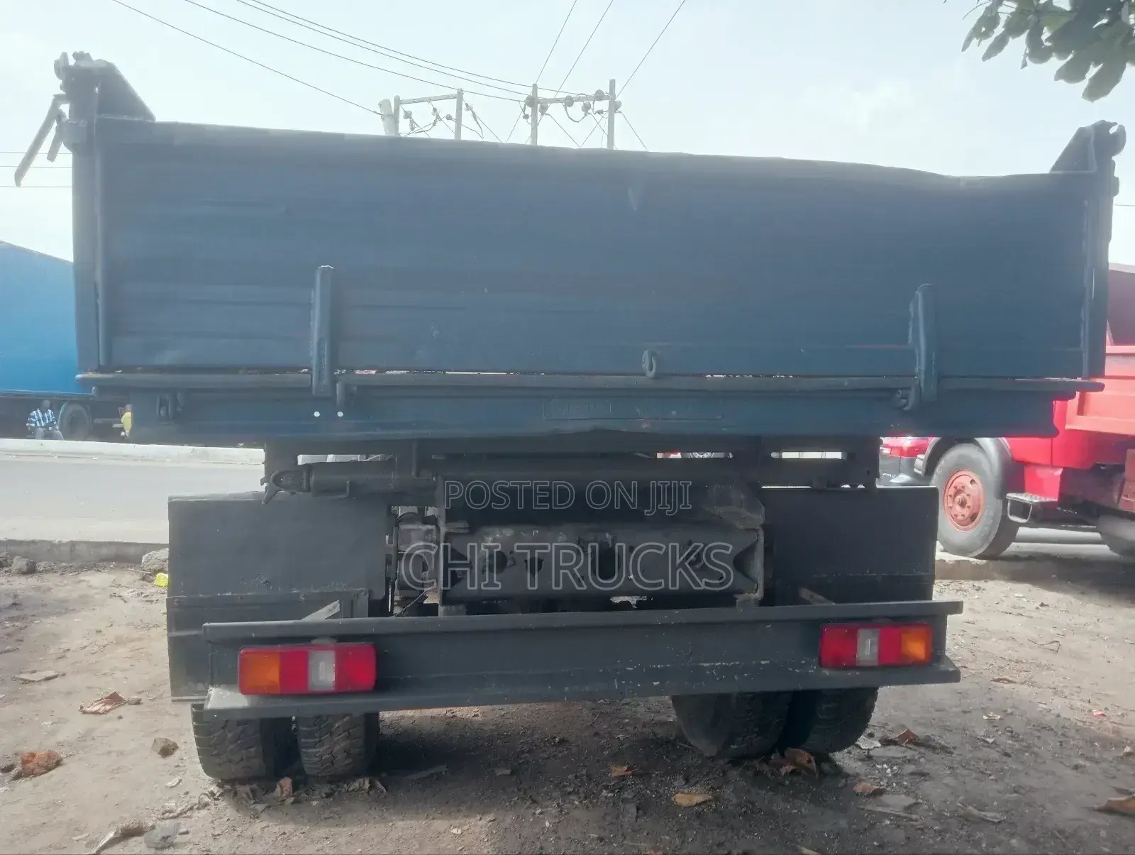 Mercedes Benz 1820 Tipper Truck