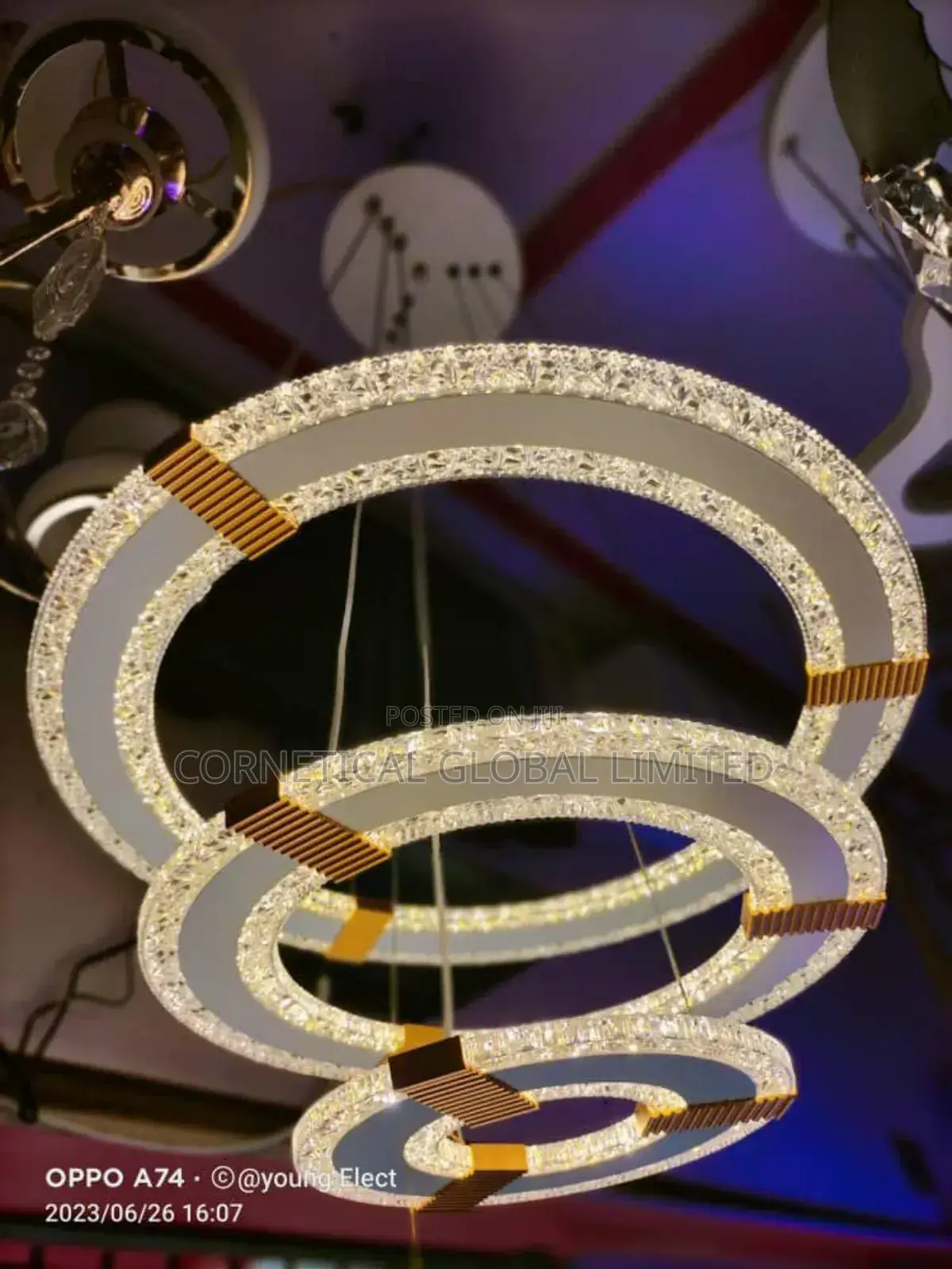Quality Modern Luxury Three Drop Ring Pendant Light