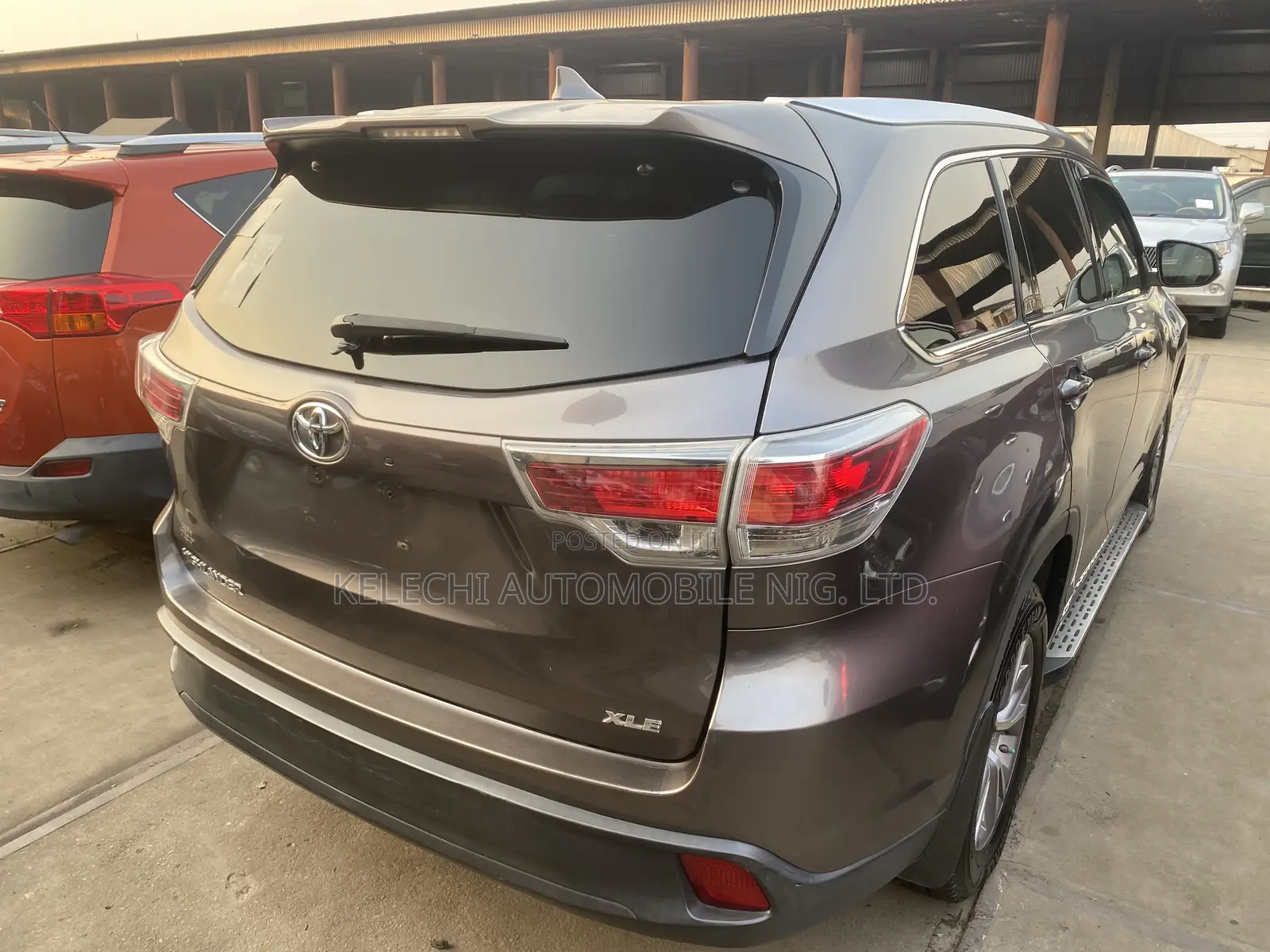 Toyota Highlander XLE V6 4x2 (3.5L 6cyl 6A) 2016 Gray