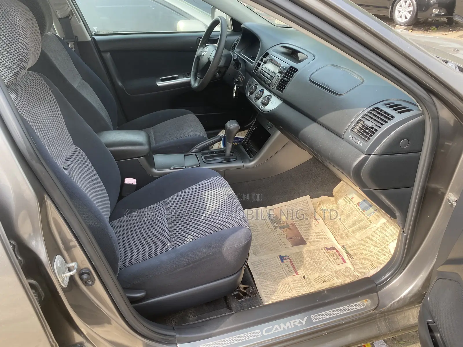 Toyota Camry 2005 Gray