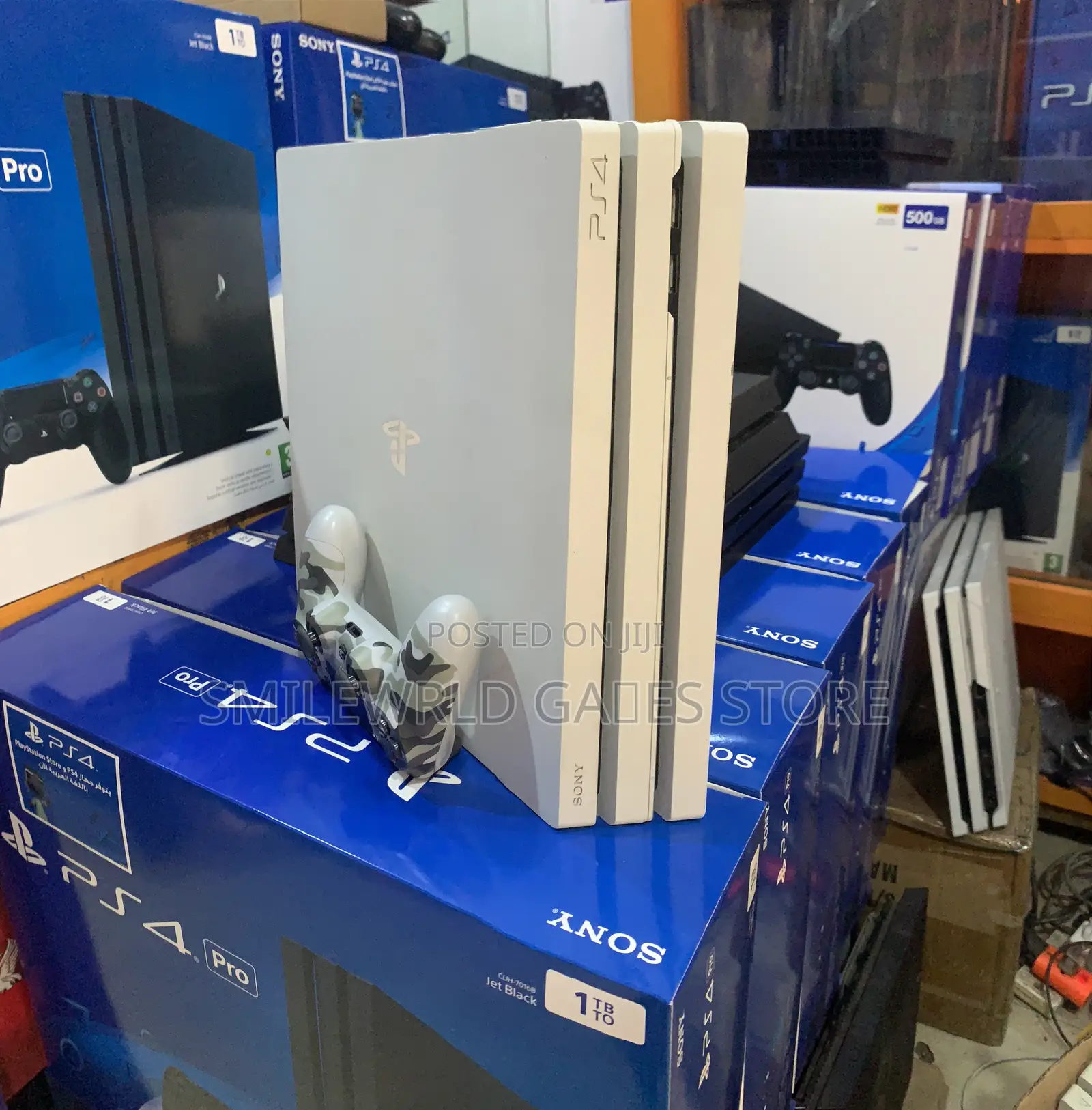 Playstation 4 Pro 1TB (White)