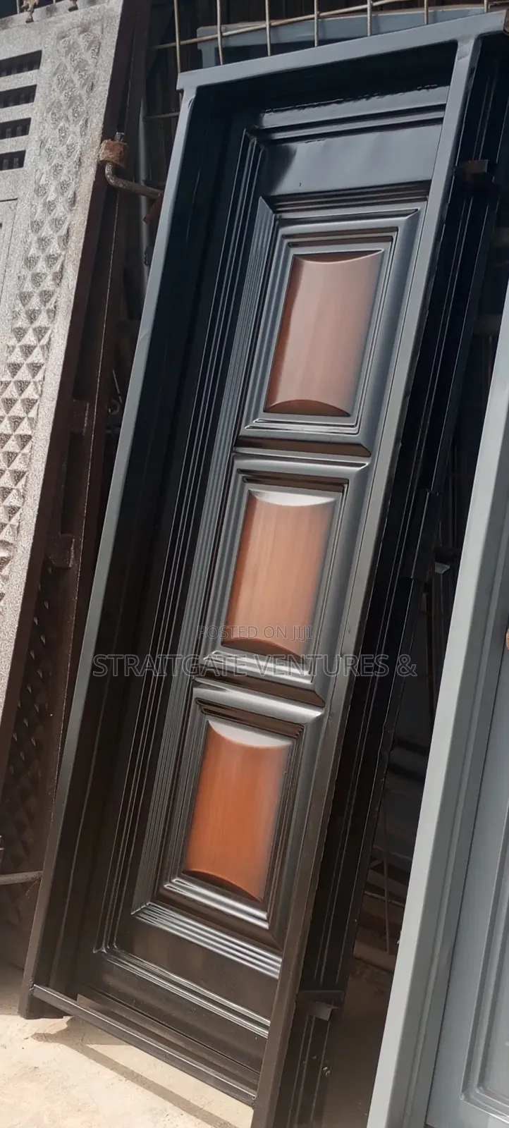 Woody-Grain Iron Door