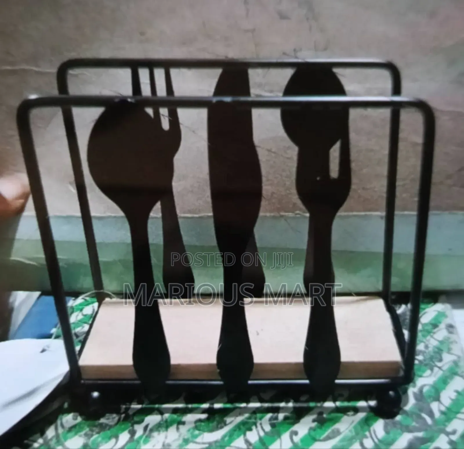 Serviette Holder