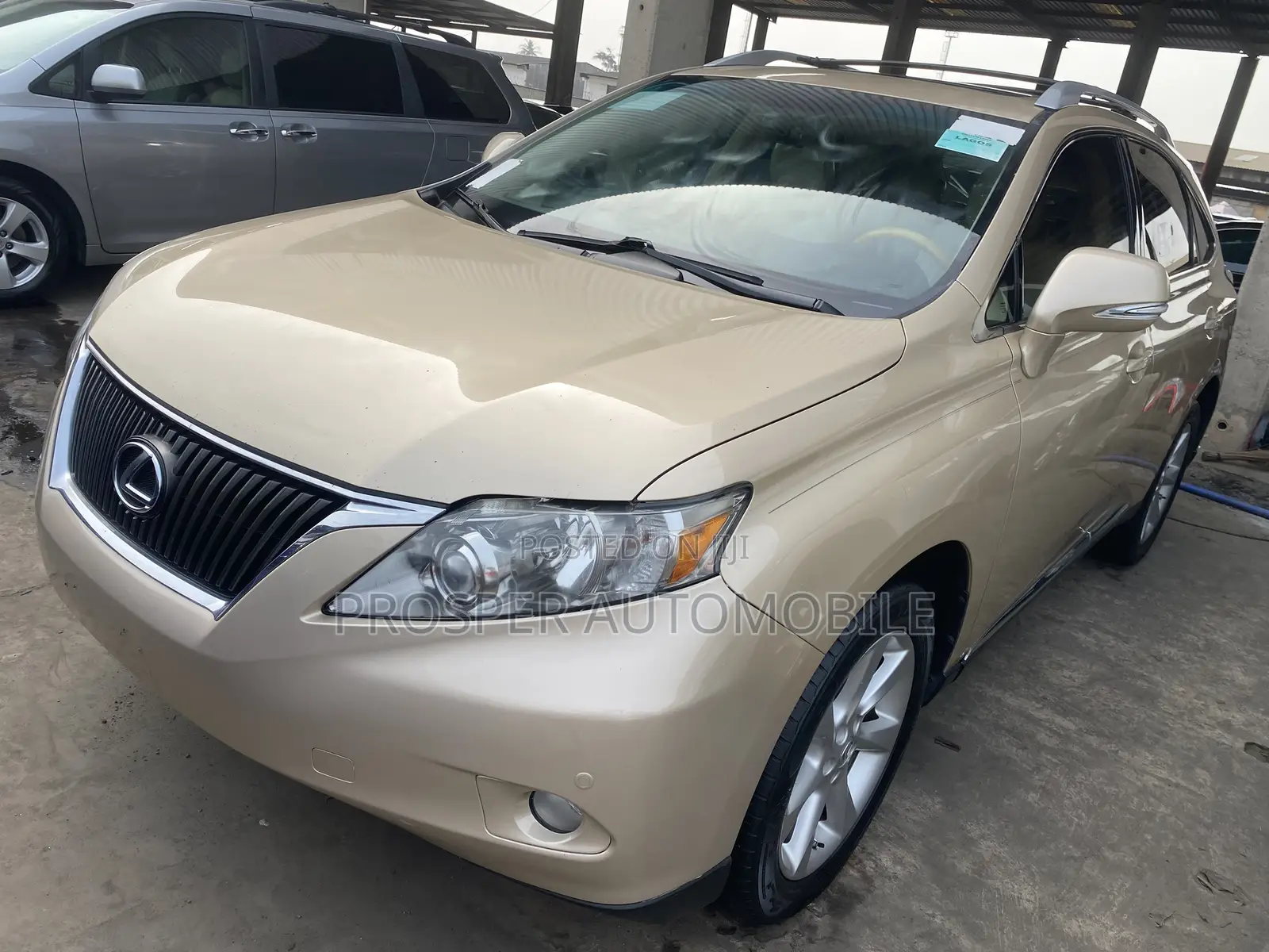 Lexus RX 350 2010 Gold