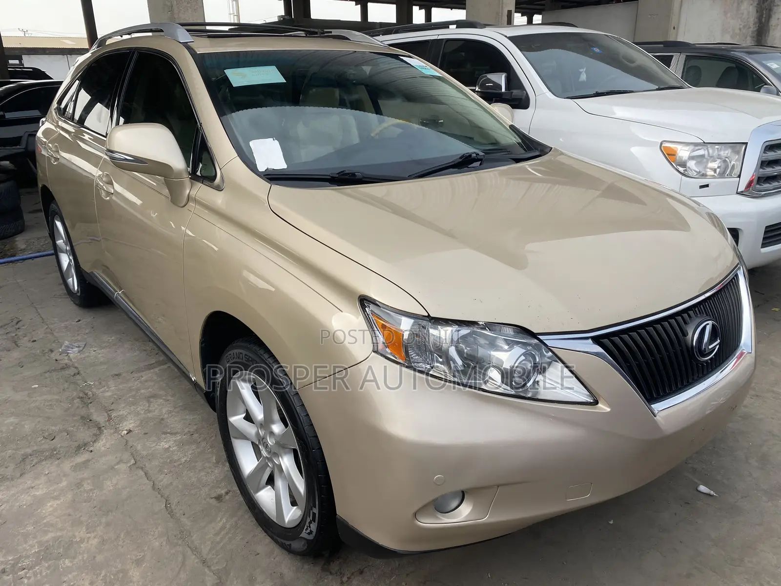 Lexus RX 350 2010 Gold