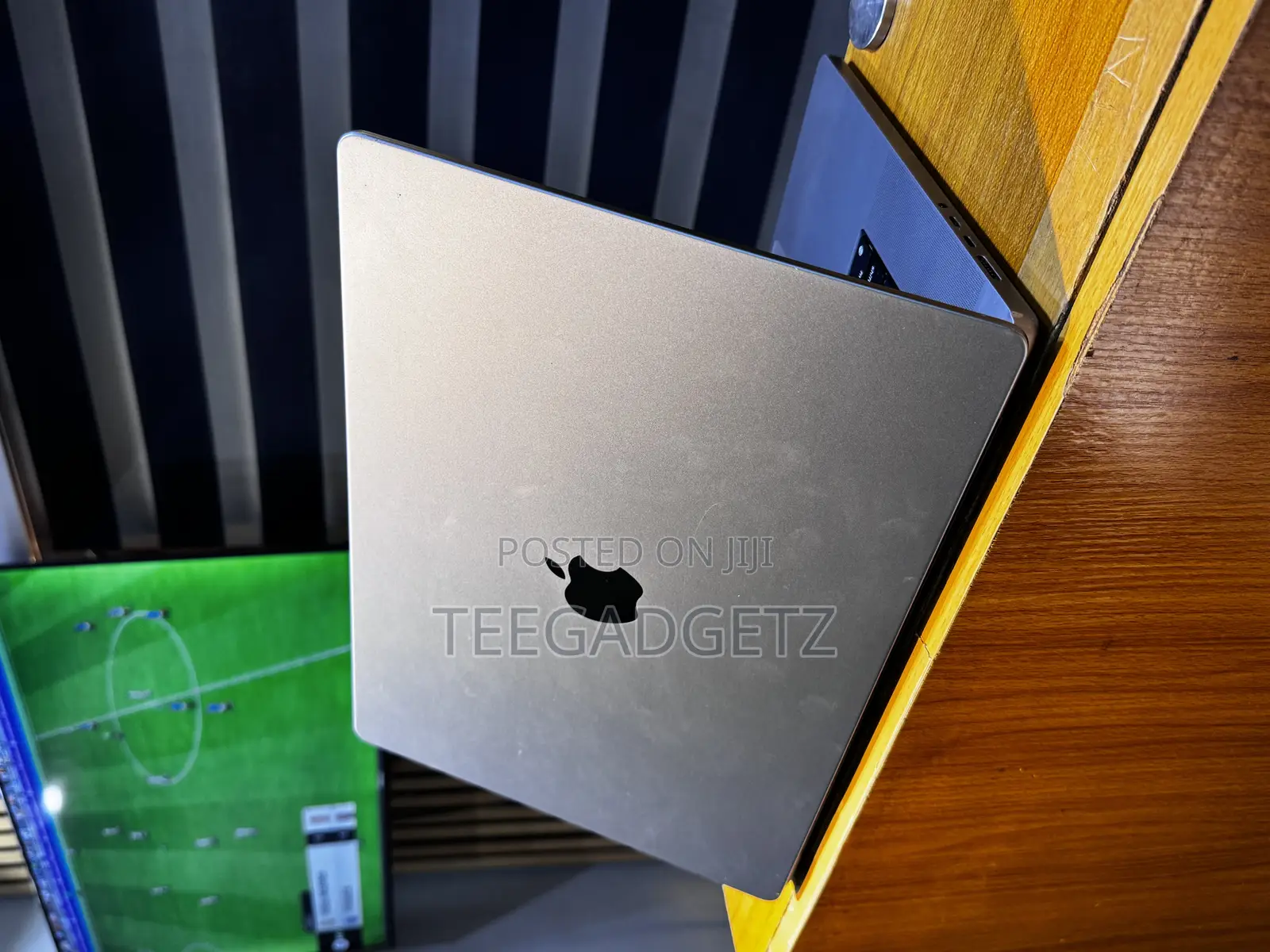 Laptop Apple MacBook Pro 2021 M1 16GB Apple M1 Pro SSD 1T