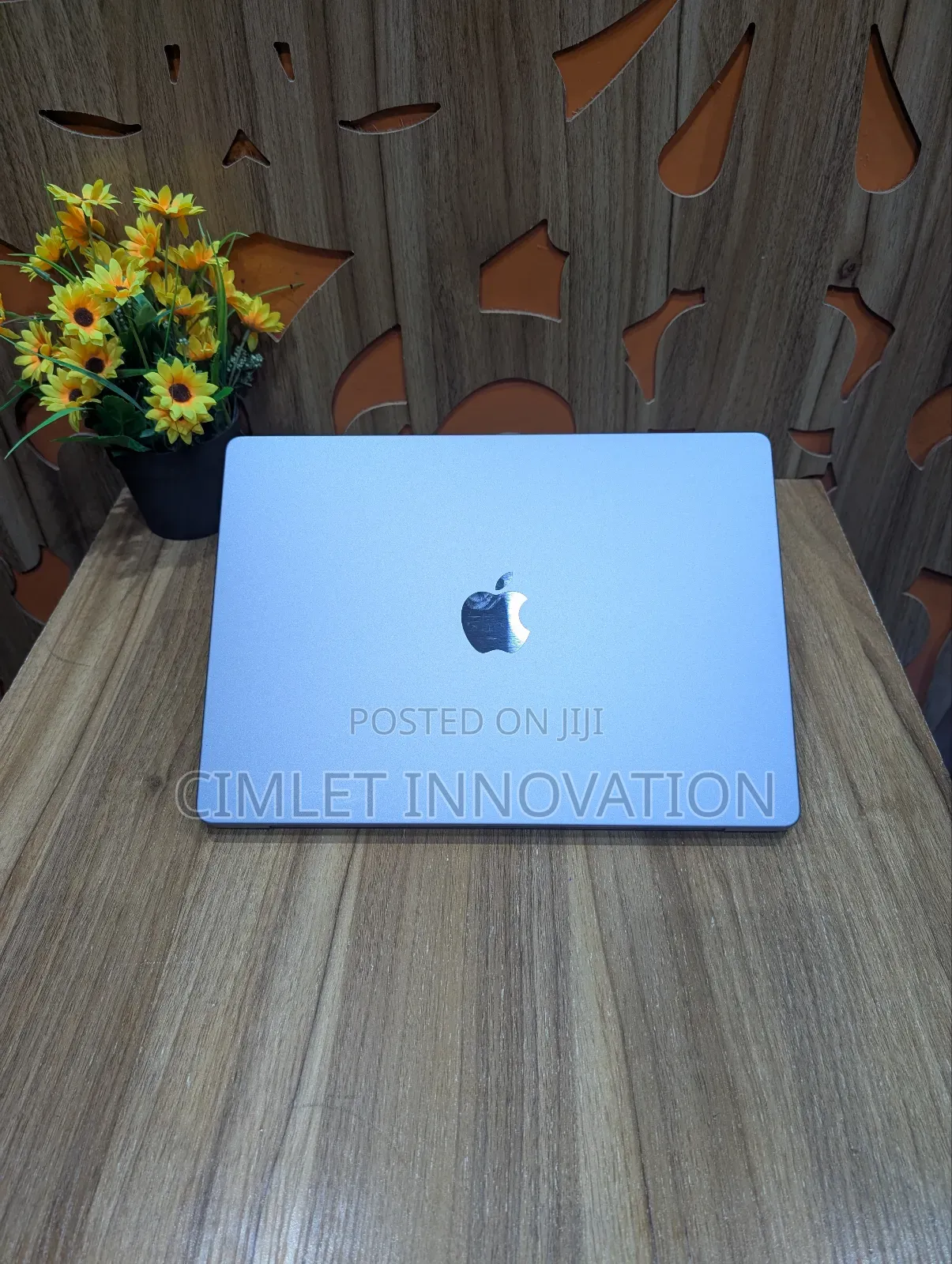 Laptop Apple MacBook Pro 2021 M1 16GB Apple M1 Pro SSD 512GB