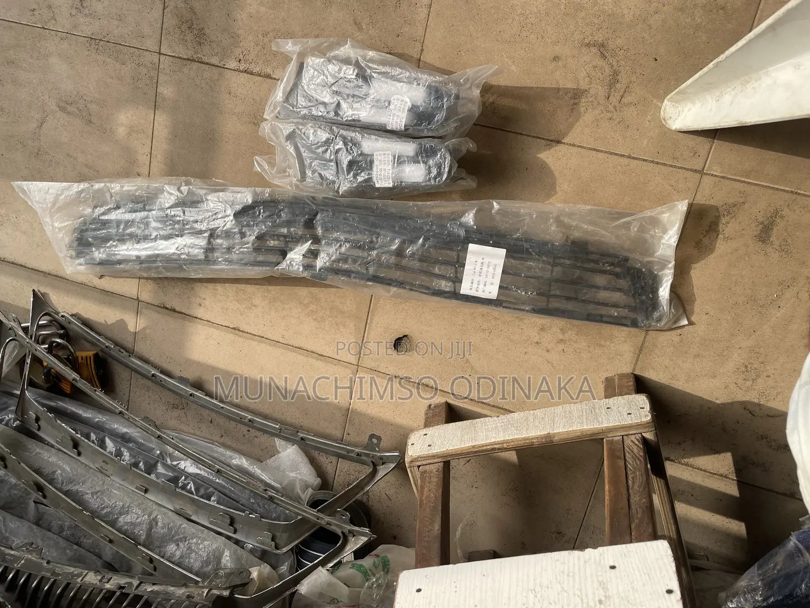 Down Grill and Cup ES 350 2010