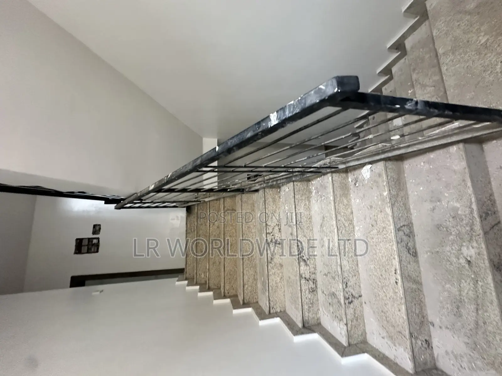 7bdrm Duplex in Life Camp for sale