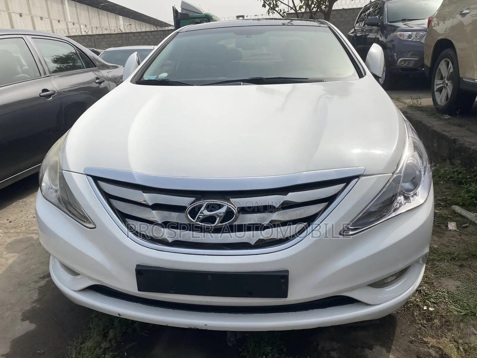 Hyundai Sonata 2011 White